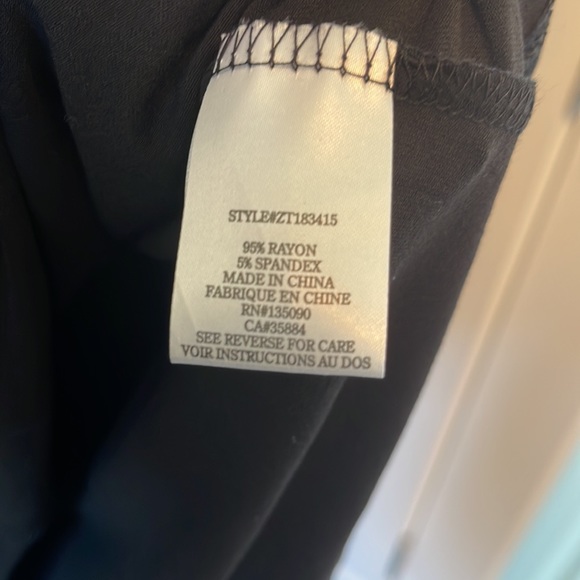 ✨ Z SUPPLY LADIES PEEKABOO TOP - Picture 4 of 6